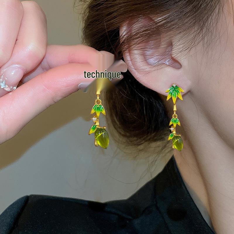 Chinese Retro Bamboo Tassel Necklace and Earring Set