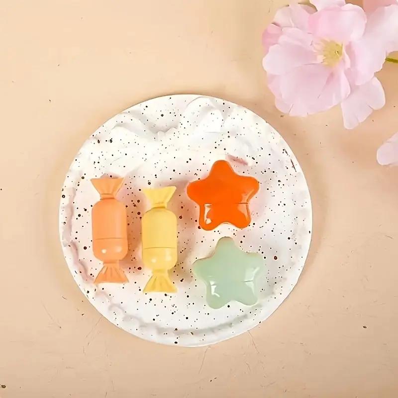 1PCS Mini Cute Portable Silicone Lip Brush Lipstick Brush with Cover Lip Brush Smudge Brush Carry-on Portable Brush Lip Gloss