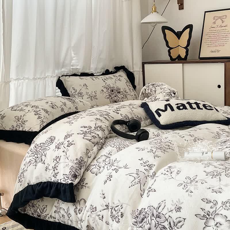 French Retro Black Butterfly Milk Velvet Fitted Sheet 4-Piece Bedding Set