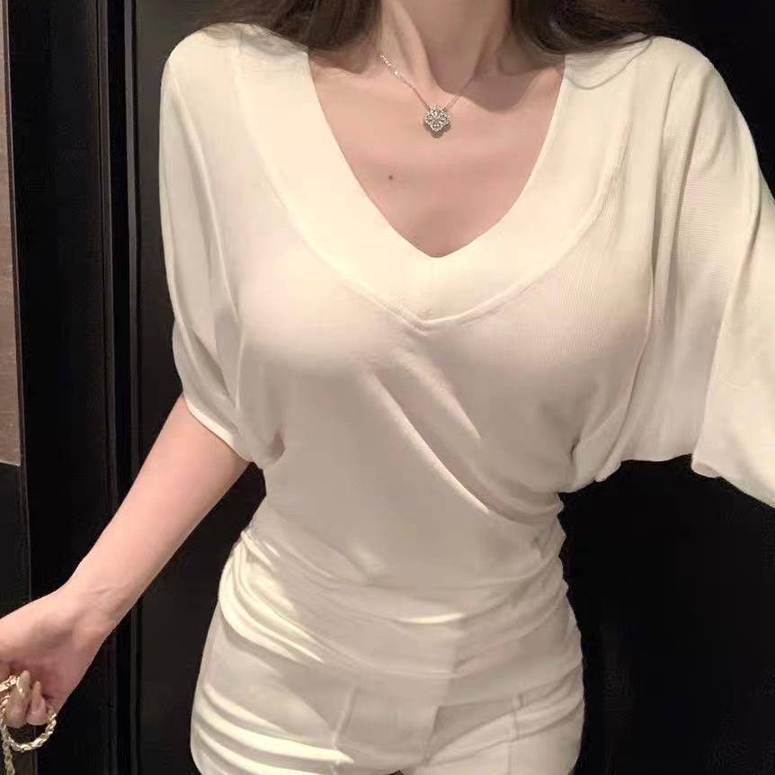 

Relaxed Fit Women s V-Neck Batwing Short Sleeve Summer Shirt Small