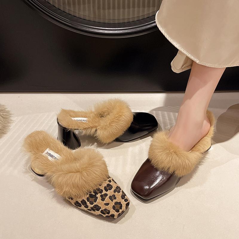 Markowe Damskie Buty na Wysokim Obcasie Lamparci Wzór Ciepłe Kapcie z Króliczego Futra Szpiczasty Nosek Luksusowe Prawdziwe Futro Kwadratowy Obcas Damskie Kapcie Outdoorowe