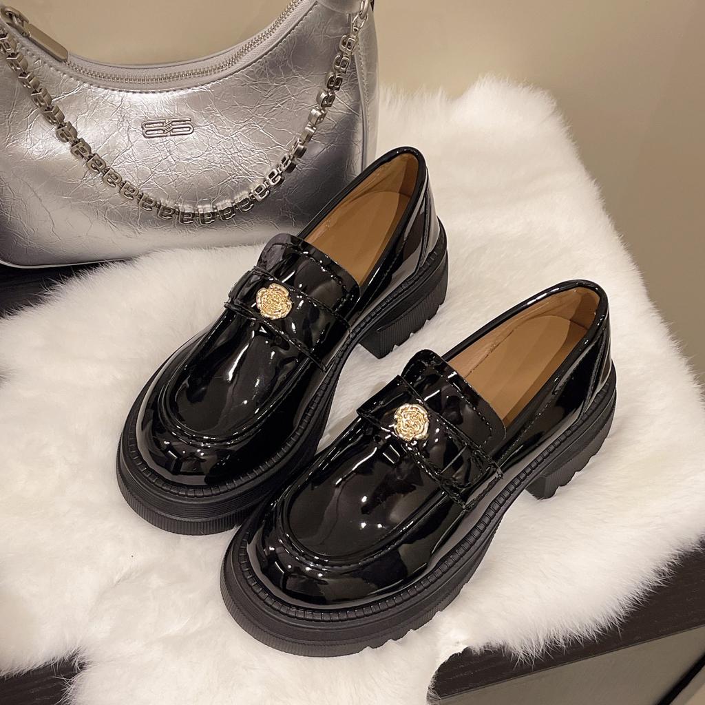 Camellia platform loafers women's 2025 new autumn one-pedal women's shoes soft-soled British style French small leather shoes