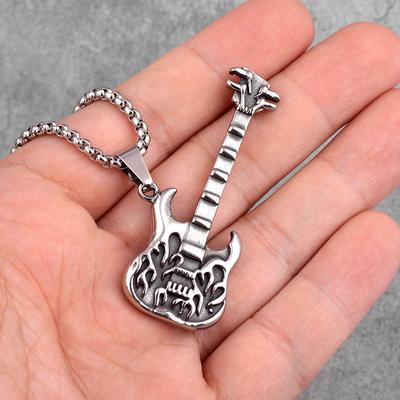 Guitare de l'Enfer Rock Long Colliers pour Homme Pendentifs Chaîne Punk pour Petit Ami Masculin Bijoux en Acier Inoxydable Cadeau Créativité Vente en Gros