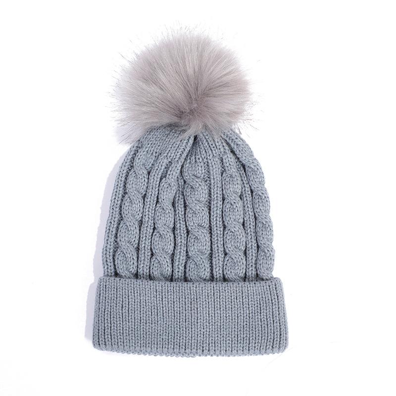 Nowe Damskie Osobiste Dzikość Kobieta Futrzane Pompony Czapki Beanie Wysoka Jakość Zimowa Ciepła Czupeczka Outdoor Jazda Wiatroszczelna Czapka Dzianinowa
