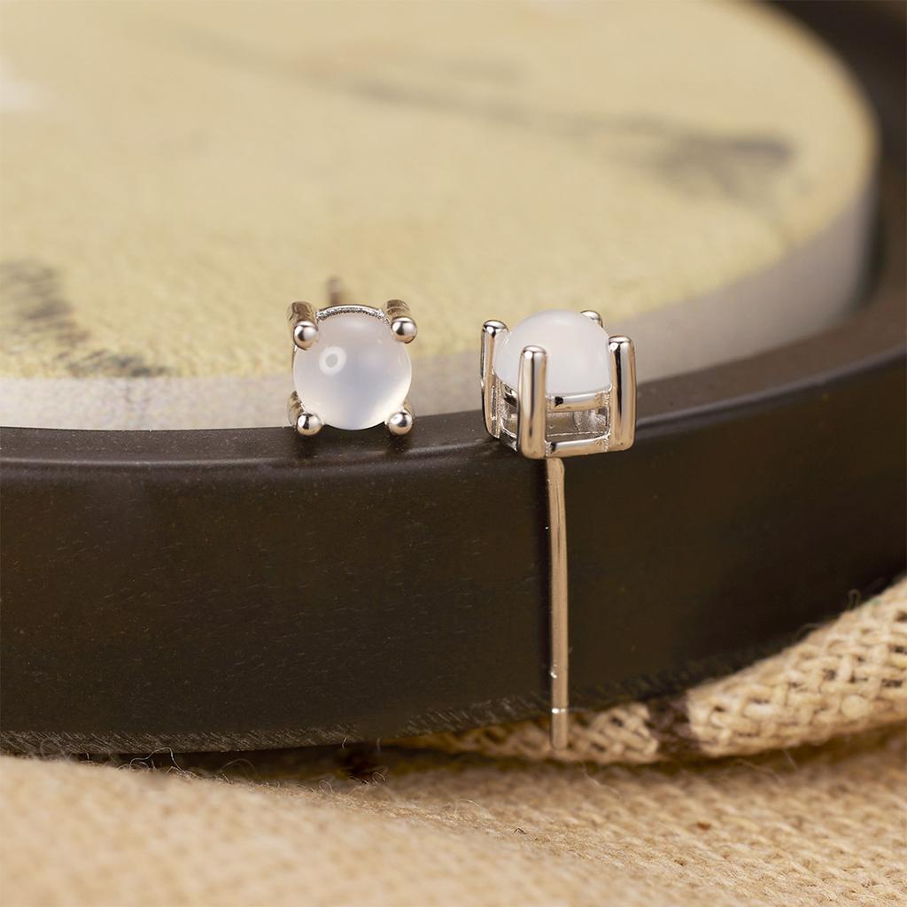 S925 Sterling Silber natürliche Eis Chalcedon Ohrstecker Damen vier Krallen grüne Chalcedon Ohrringe Mode Licht Luxus Ei Oberfläche Silber Inlay