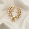 Elegant Pearl Brooch - High-End Minimalist Clothing Accessory