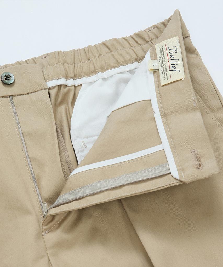 BELLIEF Gabardine Cotton Single Pleat Banding Chino (Beige)