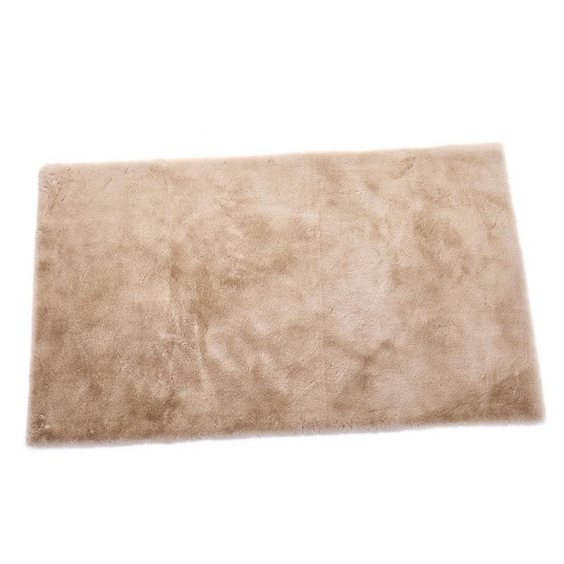 Thick Faux Rabbit Fur Non-Slip Floor Mat for Living Room, Bedroom, and Bedside