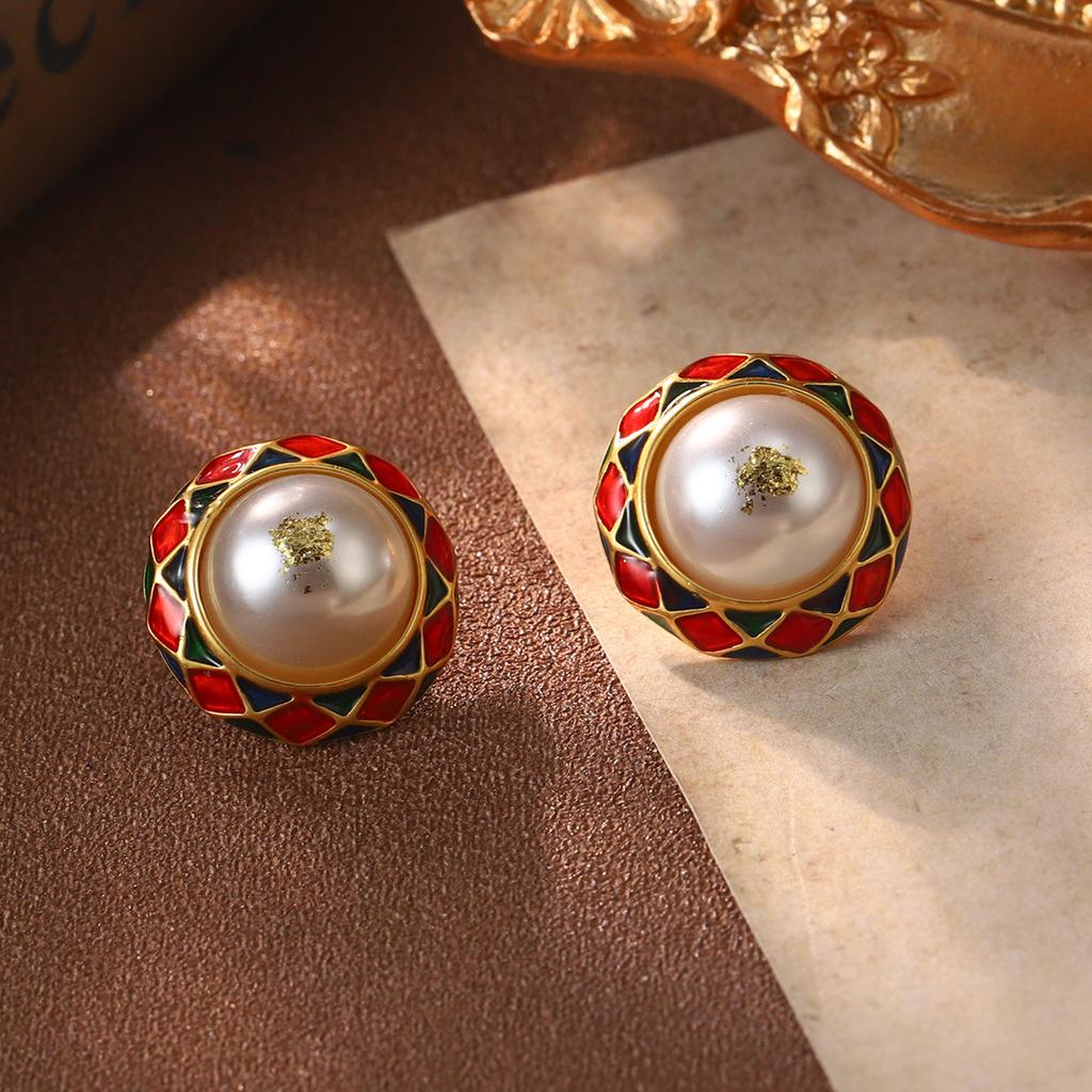Court style medieval pearl geometric earrings bee retro stud earrings fringed hollow color retention advanced temperament earrings