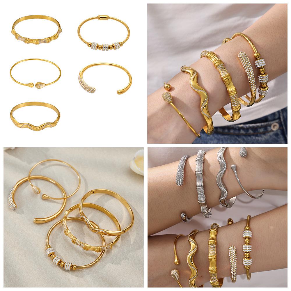 18K Goldbeschichteter Edelstahl Zirkon Geometrisches Offenes Armreif-Set