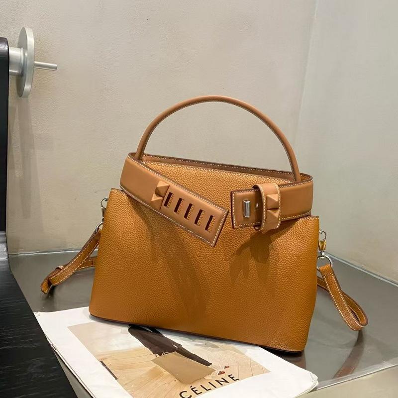 2025 New Style Genuine Leather Womens Bag Top Layer Cowhide Togo Leather With Swift Leather Medor Bag Leather With Accessories Oil Wax Bag