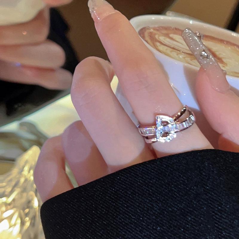 Geometric Zircon Metal Open Ring - Elegant High-End Cold Style Jewelry for Women