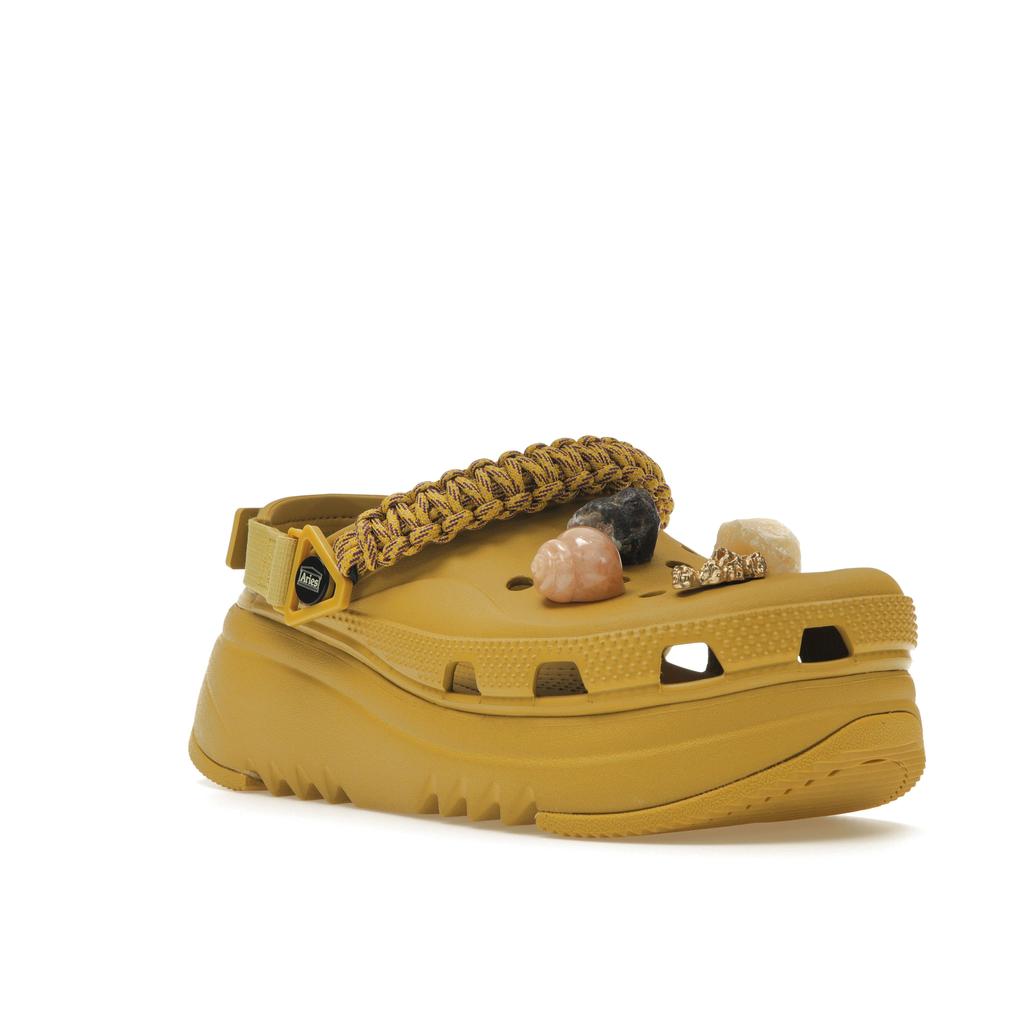 Crocs Aries x Classic Hiker Xscape Clog Desert Grass Pantofi de sport unisex maro 208683-76A