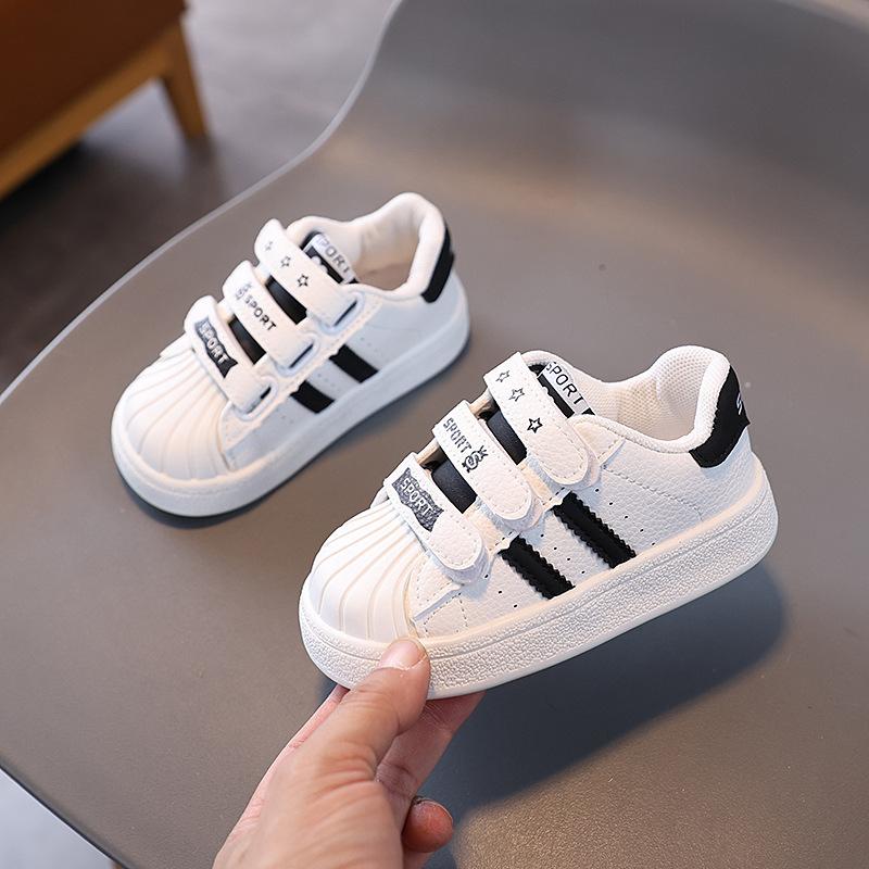 Leather children s white sneakers for girls2026New autumn style versatile soft-soled sneakers with Velcro for boys and girls 15-19Take a photo with on белый