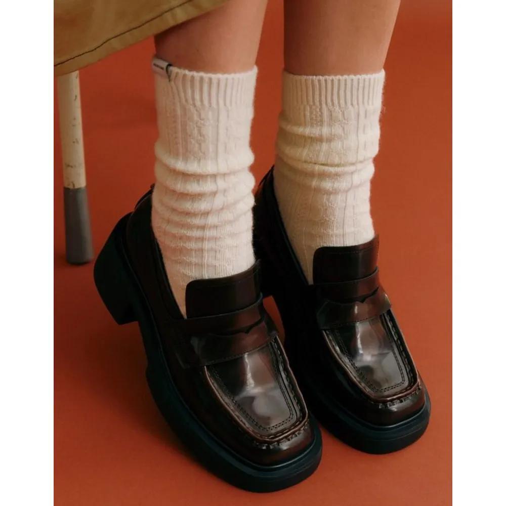 [25FW] Women s Logo Label Cable Knit Wool Blend Long Socks (2 Types) JASS5F030I2