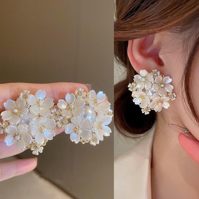 Premium pearl flower fringed earrings 2025 light luxury gentle temperament earrings niche personality earrings women