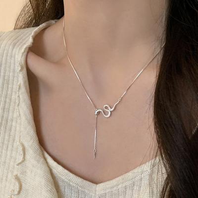 Shining Tassel Spirit Snake Necklace Female Design Zodiac Snake Collarbone Chain Simple Neck Chain