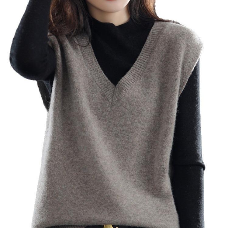 Women's V-Neck Knitted Vest Sweater - Spring/Autumn 2025 Collection, Sleeveless Outerwear