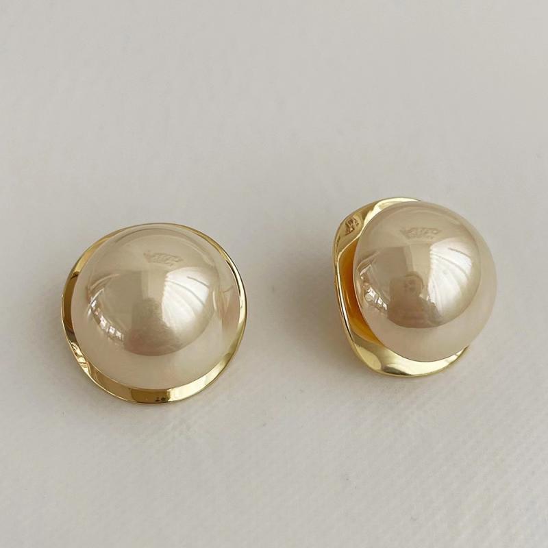 S925 Sterling Silver French Retro Large Pearl Stud Earrings for Women - 2023 Light Luxury Collection белый