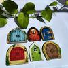 6 szt. Mini Drzwiczki do Ogrodu Bajkowego 2D 8 cm, Plastikowy Wystrój Leśny Goblina, Magiczny Krajobraz DIY, Motyw Anielski Zewnętrzny