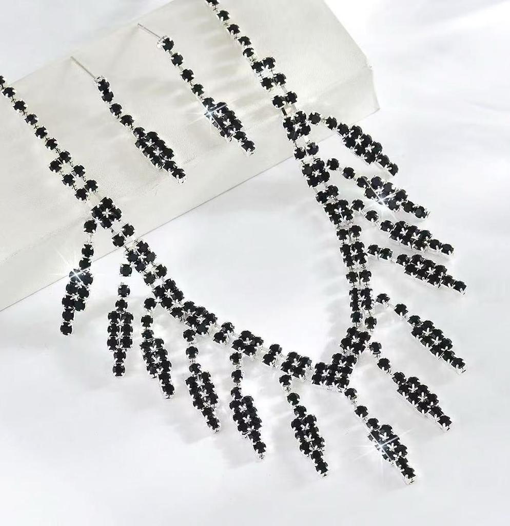 Elegantní mezikontinentální svatební souprava náhrdelníku a náušnic s kamínky