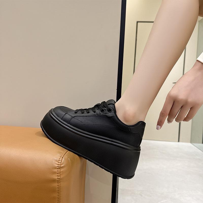 Thick-soled Heightening Women's Shoes Casual Sports Shoes Small Heightening Lightweight Student Board Shoes Women's Little White Shoes