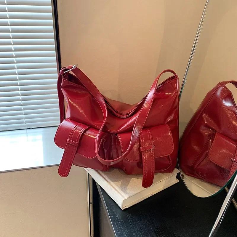 Solid Soft Interior Compartment Shoulder Bags Large Capacity Sewing Line Hot Sale Women's Zipper PU Women's Bags