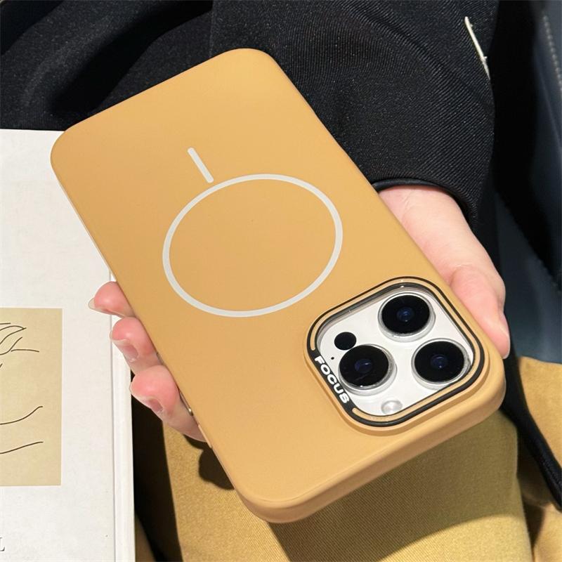 Luxury Matte PC Hard Ultra-thin Phone Case For iPhone 16 15 14 Plus 13 12 11 Pro Max Magnetic For Magsafe Wireless Charge Cover