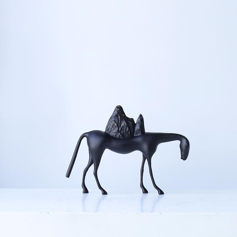 Metal Handicrafts Simulation Animal Sculpture Horse Ornament Camel Mountain Abstract Animal Statues Home Decoration