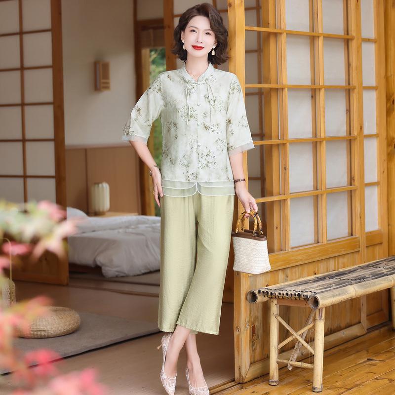 

New Chinese Style Mother s Day Plus Size Two-Piece: Women s Shirt & Straight Leg Pants Set for Summer 5XL (150-165 jin) світло-зелений колір