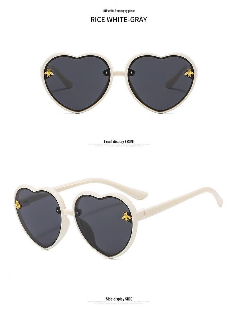 Heart-Shaped Honey Peach Kids' Sunglasses – Trendy Street Style for Round Face Girls