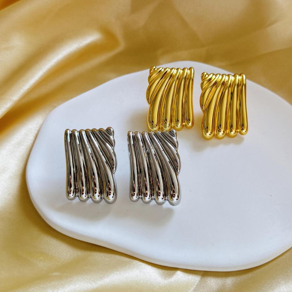 18K Gold-Plated Copper Geometric Square Stripe Earrings: European/American Fashion