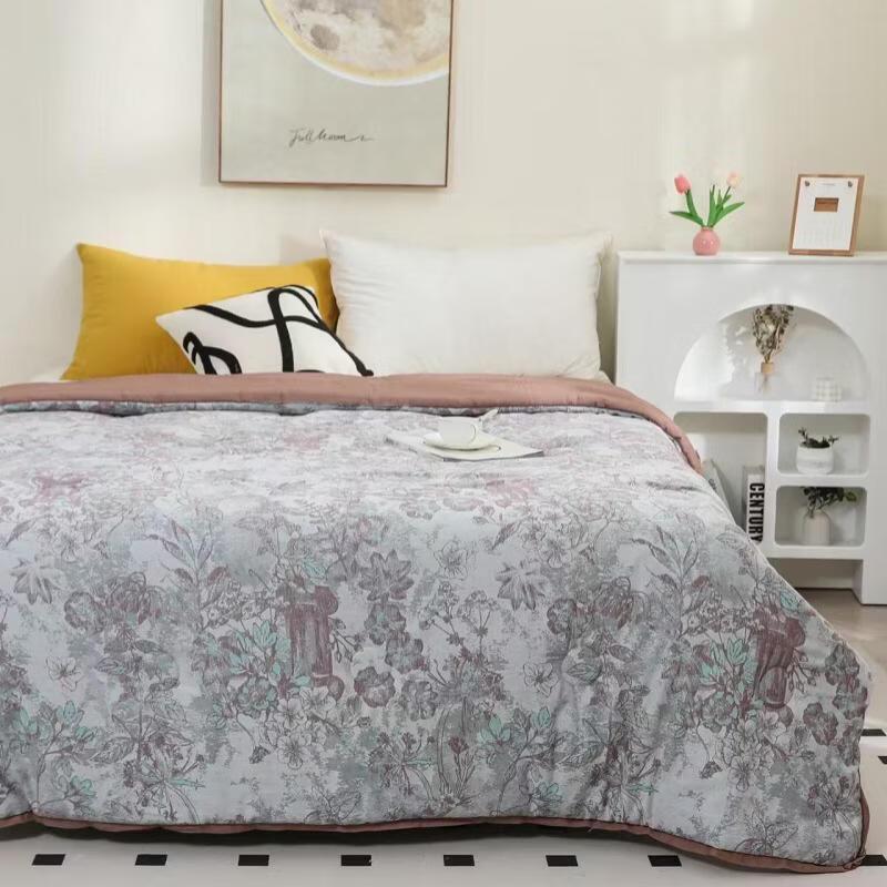 Brangdy Premium Winter Jacquard Quilt