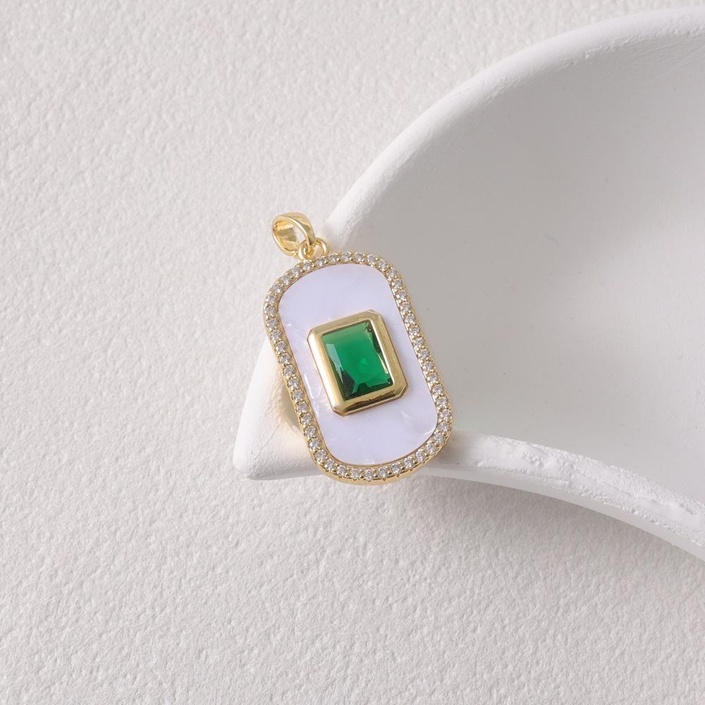 Elegant Women's Retro Light Luxury Square Emerald Pendant Necklace
