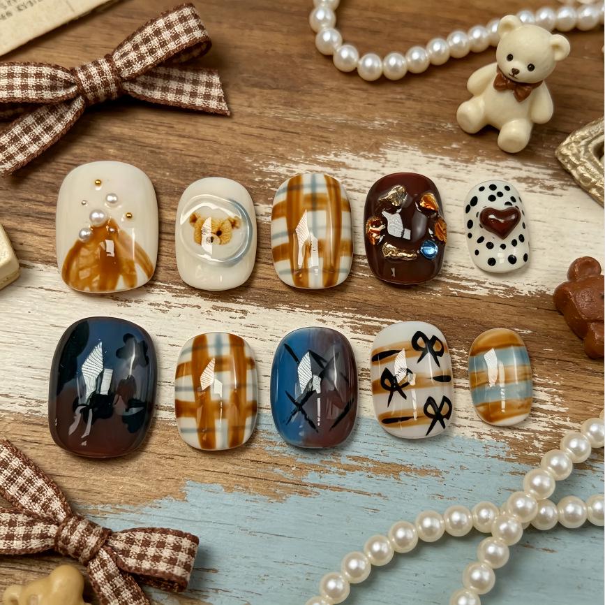 Handmade Dark Gradient Bear Nail Art: Cute, Versatile, Whitening