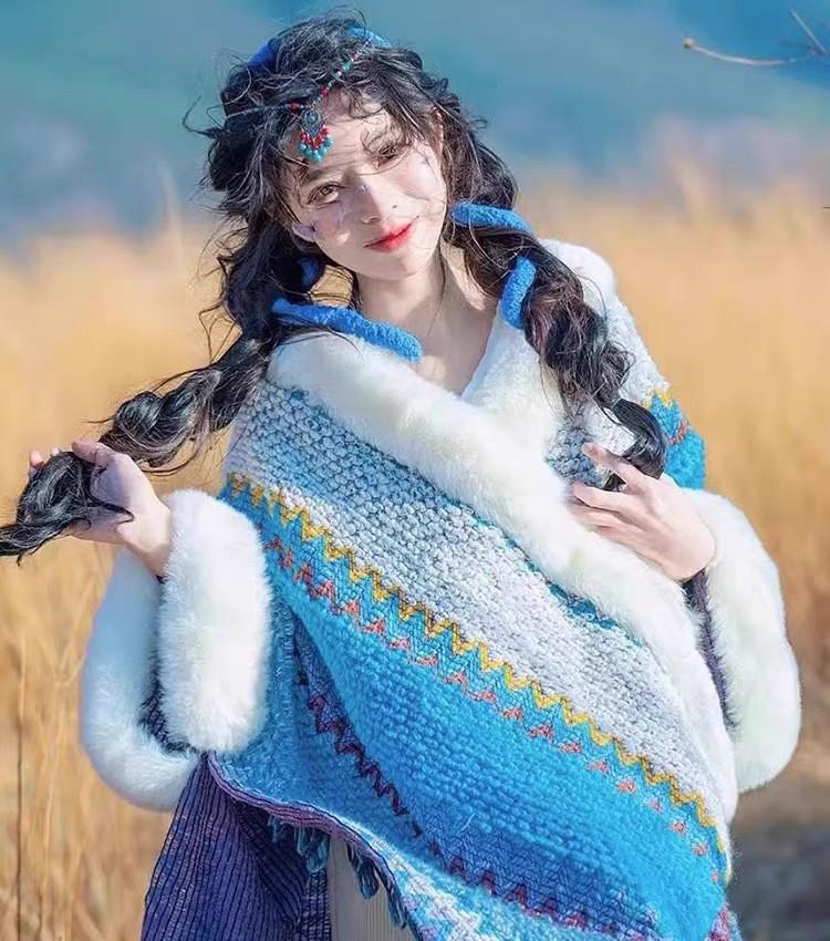 Yunnan Retro Tassel Shawl - Women's Autumn/Winter Cape Scarf for Travel & Vacation
