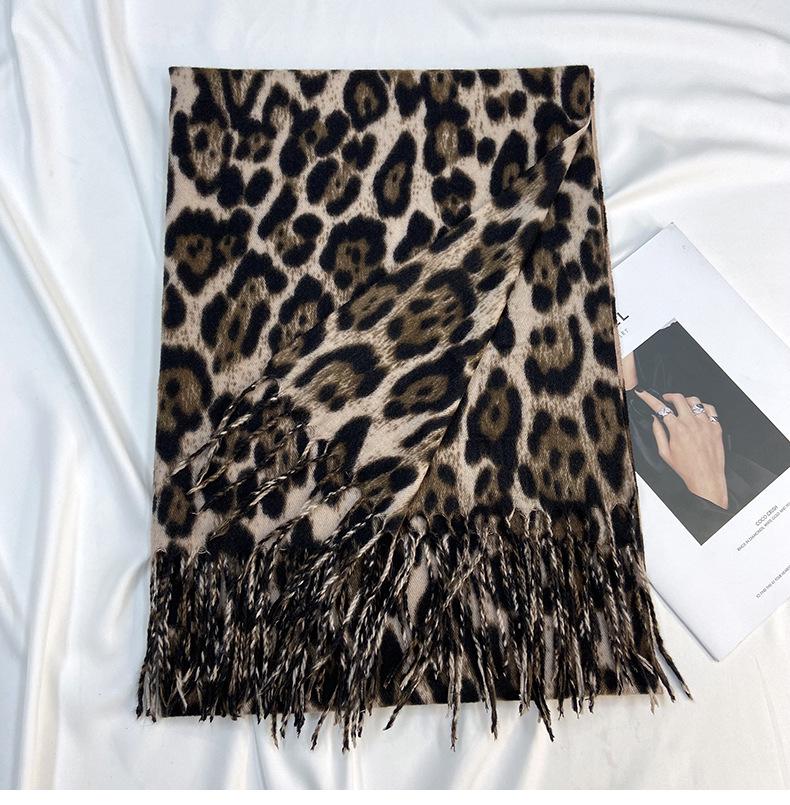 Leopard Print Women's Scarf - Autumn/Winter Thick Imitation Cashmere Shawl with Tassels - Classic European & American Style, Versatile & Warm.