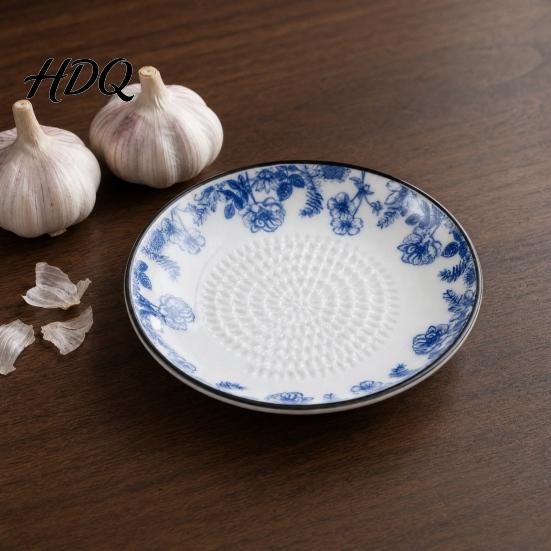 Piatto da portata per salsa all'aglio Piatto grattugia Zenzero ceramiche Tritatutto Tutto in uno Macinazione Mescolatura Salsa e Strumento per Curcuma Formaggio Pomodoro Erba