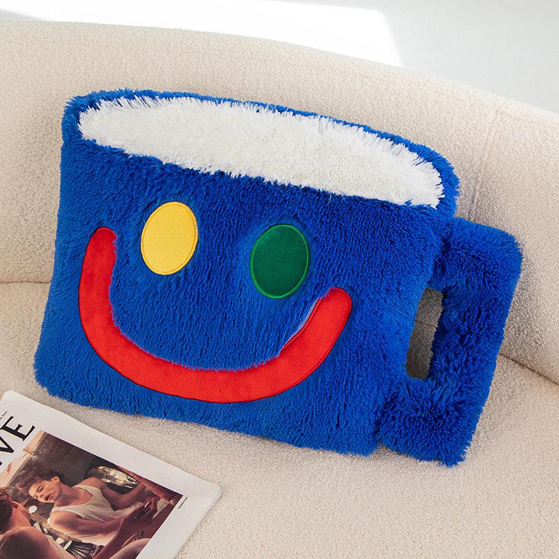 Perna Pluș Cană de Cafea Zâmbitoare Jucărie Moale Umplută Amuzantă Păpușă în Formă de Ceai cu Lapte Perna pentru Canapea Decor Creativ pentru Cameră Cadou de Ziua de Naștere