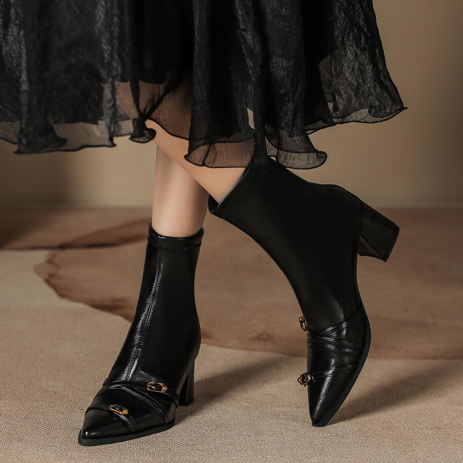 

Осень и зима новые короткие ботинки ретро французские тонкие ботинки женские толстые каблуки заостренные средние трубчатые сзади ботинки на молнии продвинутый смысл 35