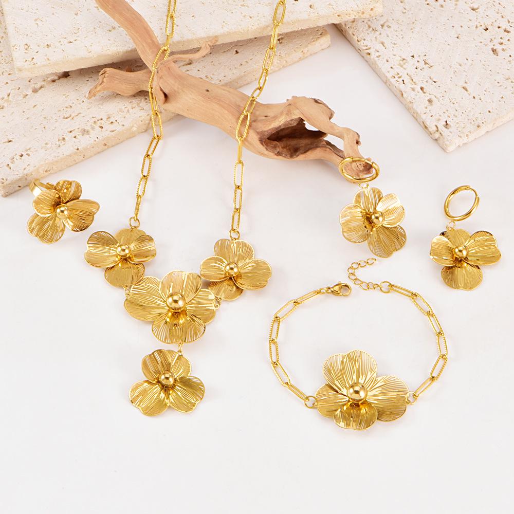 Набор украшений из нержавеющей стали с полыми цветами: Ожерелье, Браслет, Серьги и Кольцо