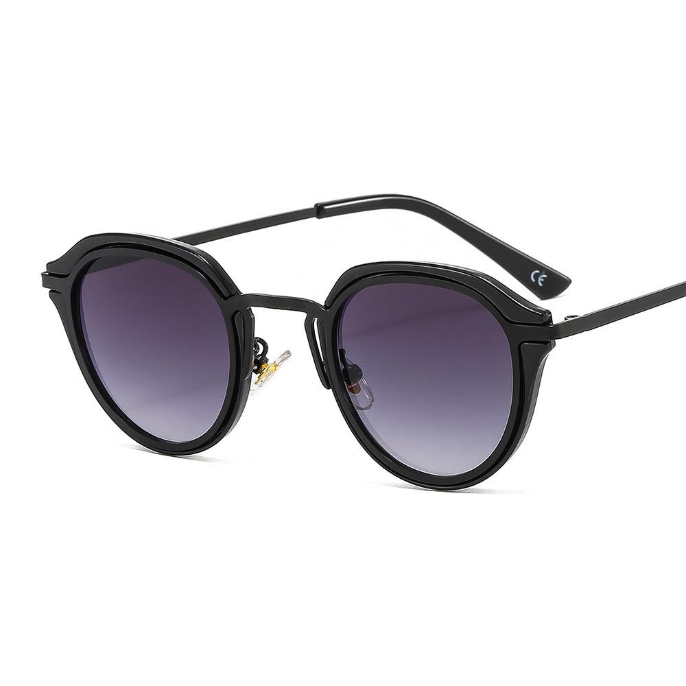 Trendy Women's Retro Round Frame Anti-UV Sunglasses