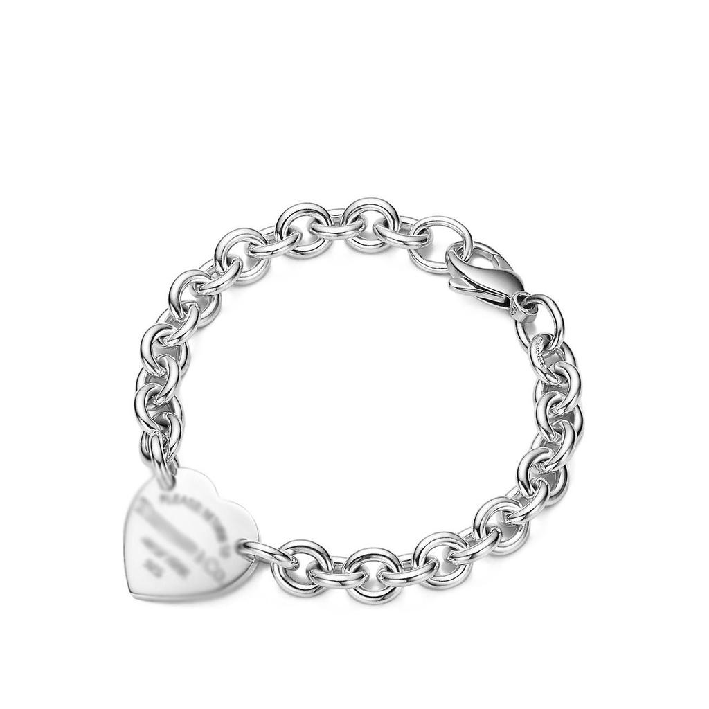 Classic Enamel Heart Bracelet for Women with Clasp Heart Pendant