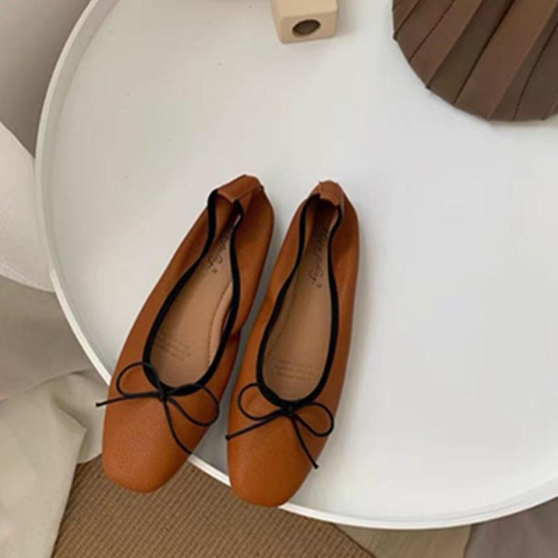 2025 Spring and Autumn New Fashion Versatile Korean Small Single Shoes Versatile Square Head Bow Grandma Shoes Soft Leather