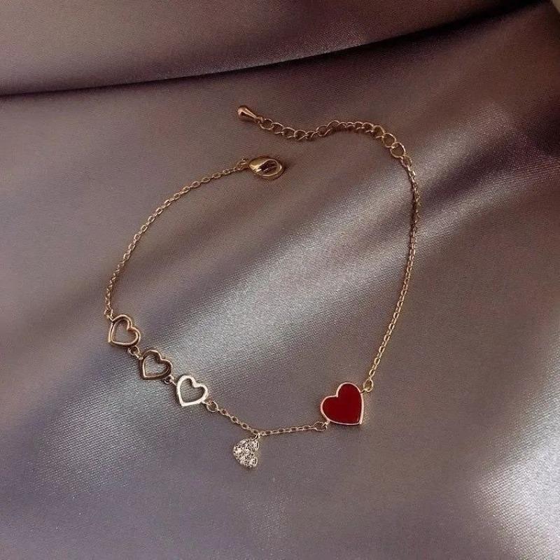 Fashionable Heart Charm Bracelets Beautiful Gold Color Metal Chain Bracelet Adjustable Length Buckle Bracelet