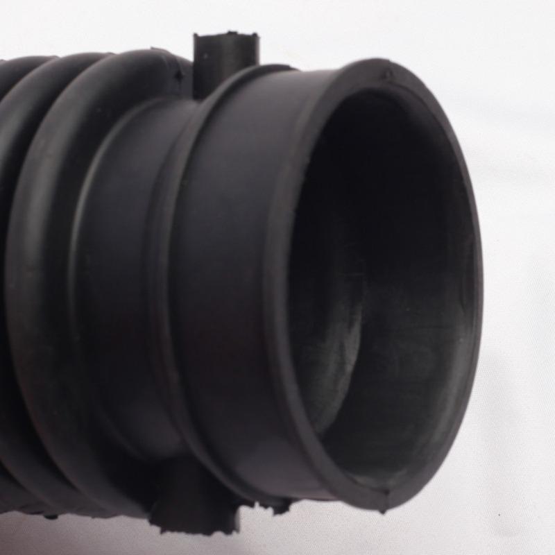 16578-5M000 Automotive Air Filter Intake Pipe Air Hose 165785M000 for Nissan Sunny 2003