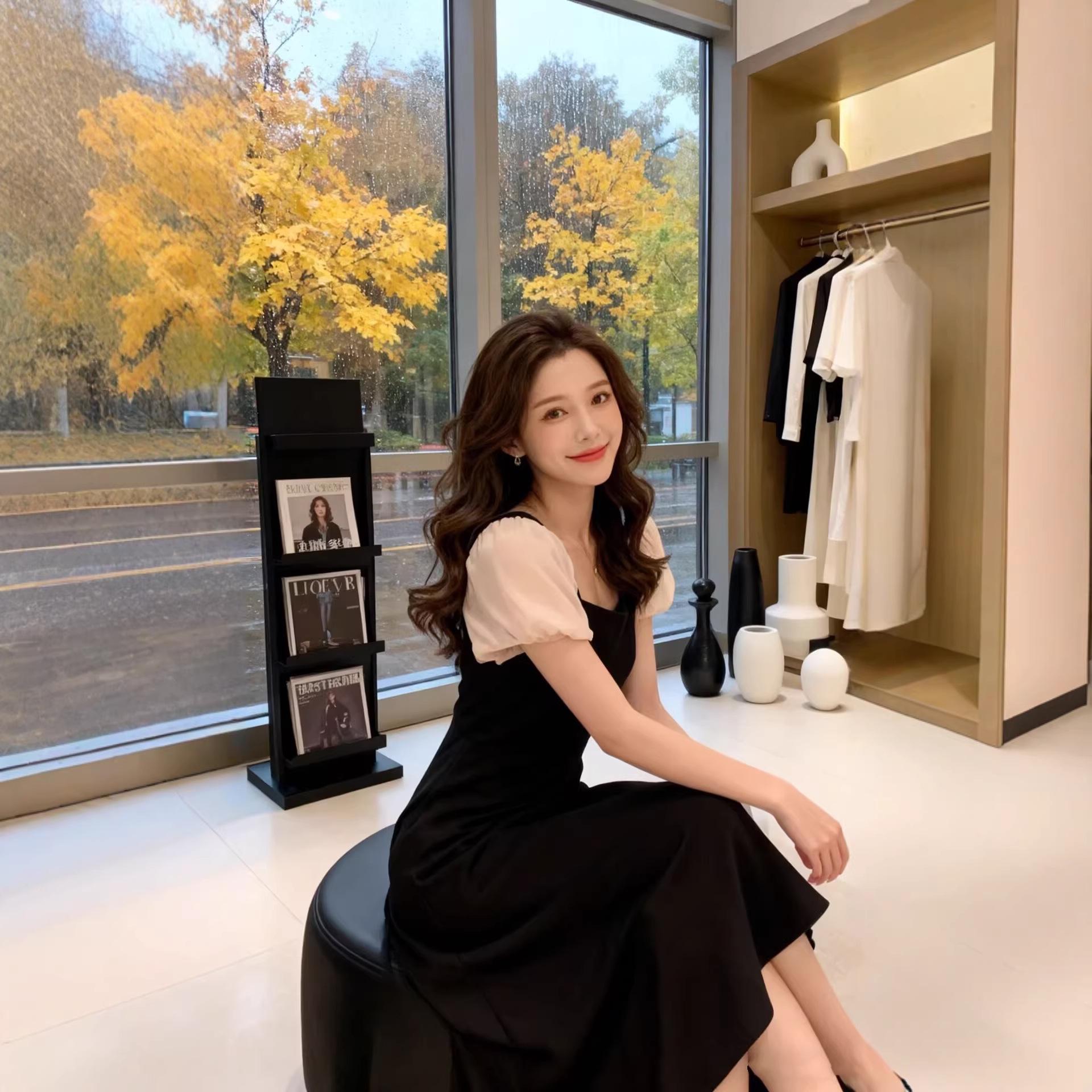

2025 French Retro Black Puff Sleeve Square Neck Midi Dress with Open Back 2X Large чёрный