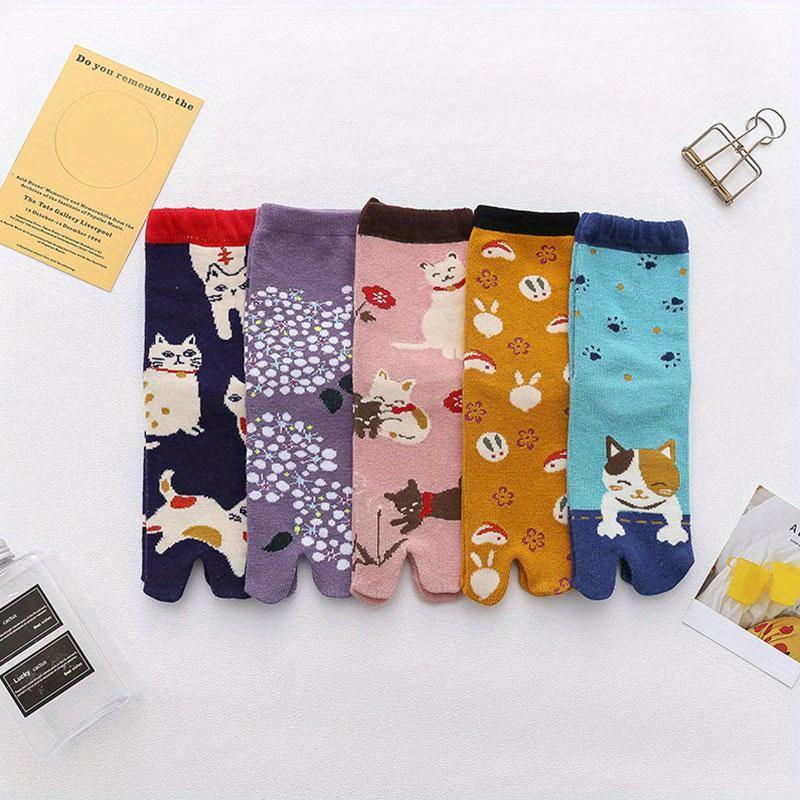 Two toed socks Women's cotton mid tube autumn and winter cartoon animal sweat absorbing warm Women's socks split toe socks