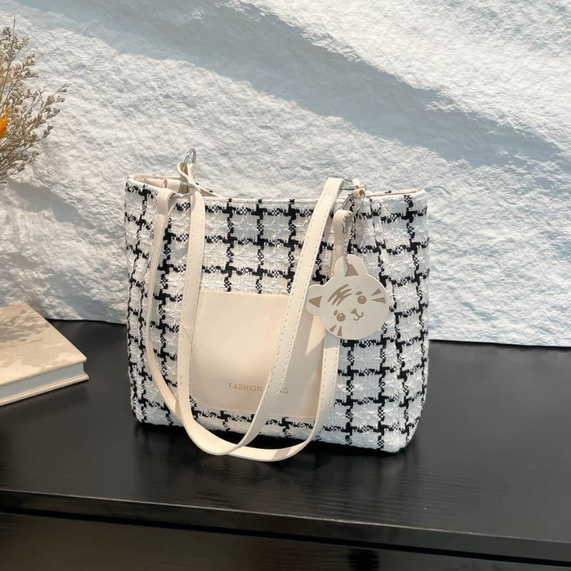 

Plaid handbag new fashion casual simple tote bag large capacity shoulder armpit bag women s bag белый