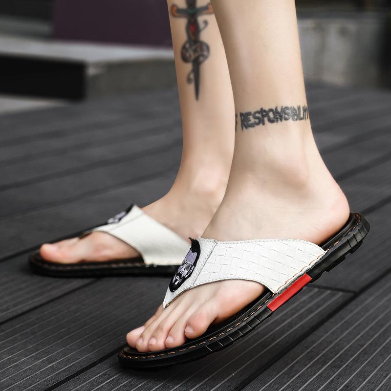 Summer pinch slippers leather woven pattern Beckham embroidered soft bottom non-slip sandals hot sale